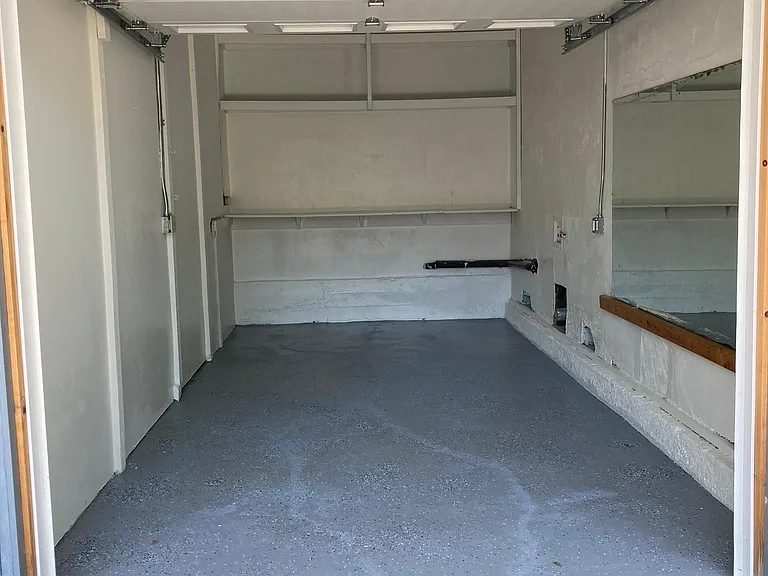 Garage (new washer and dryer not showing)