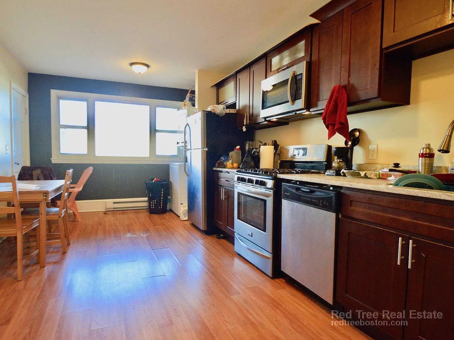4 bed, $3,100 — Photo 2