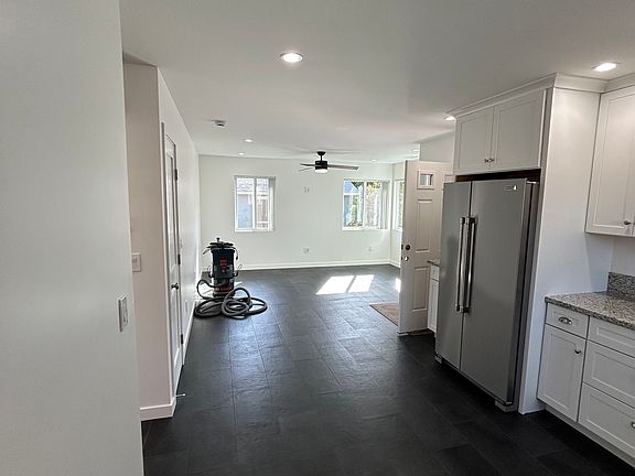 2nd image of 3133 Garrison St