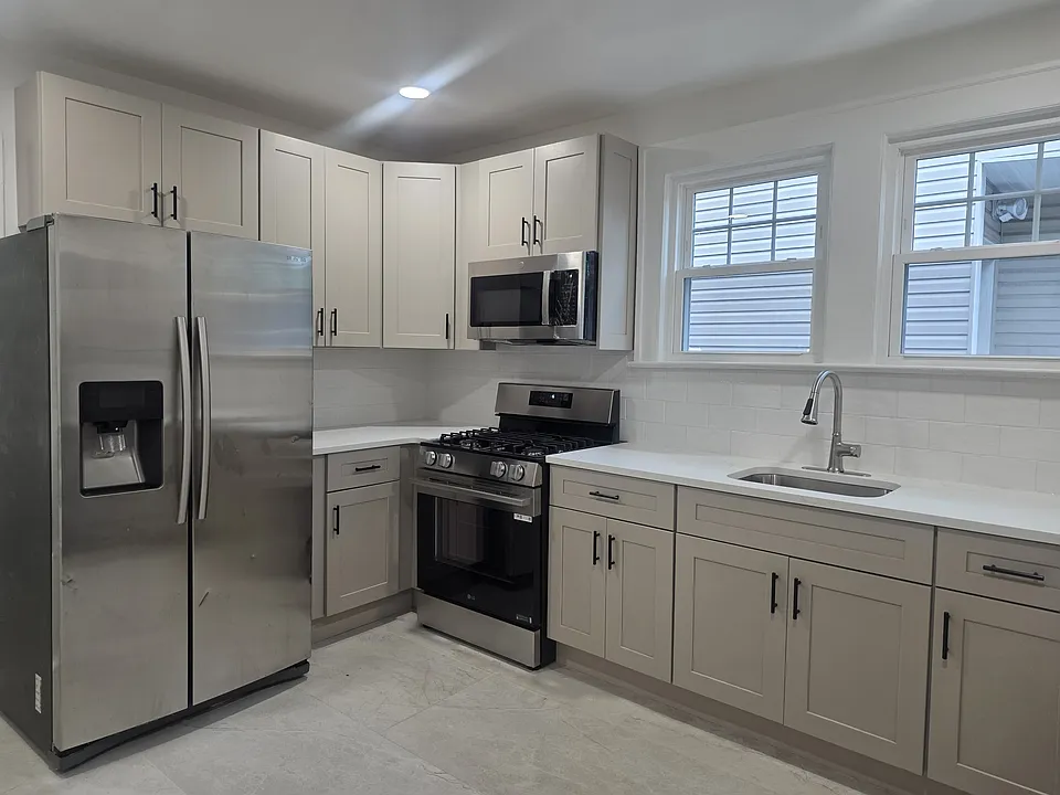 29-31 Rich St #1