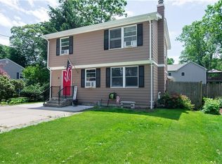 74 Smith St, Lincoln, RI 02865