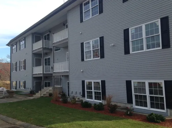 402 New River Rd Unit 207, Manville, RI 02838