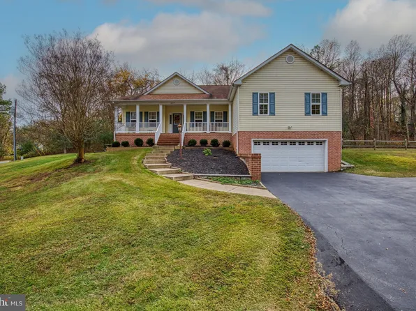 600 American Dr, Montross, VA 22520
