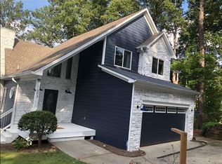 203 Acacia Ln, Woodstock, GA 30189