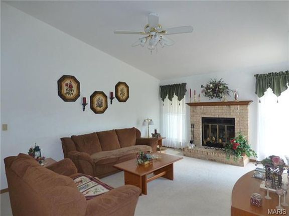 3rd image of 5849 Westcliffe Dr