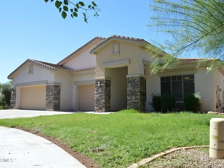 4132 E Carriage Ct — Photo 3
