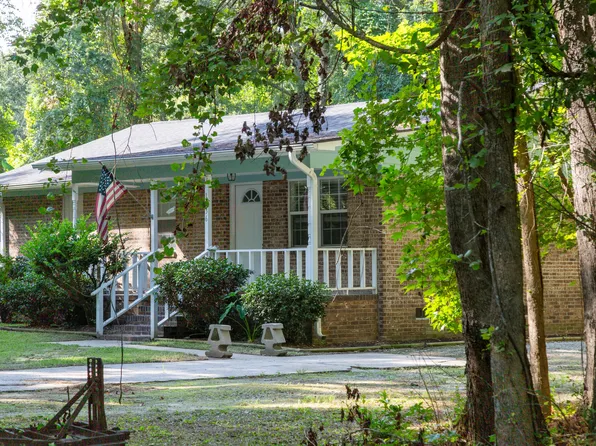 1036 Whites Ave, Cottageville, SC 29435