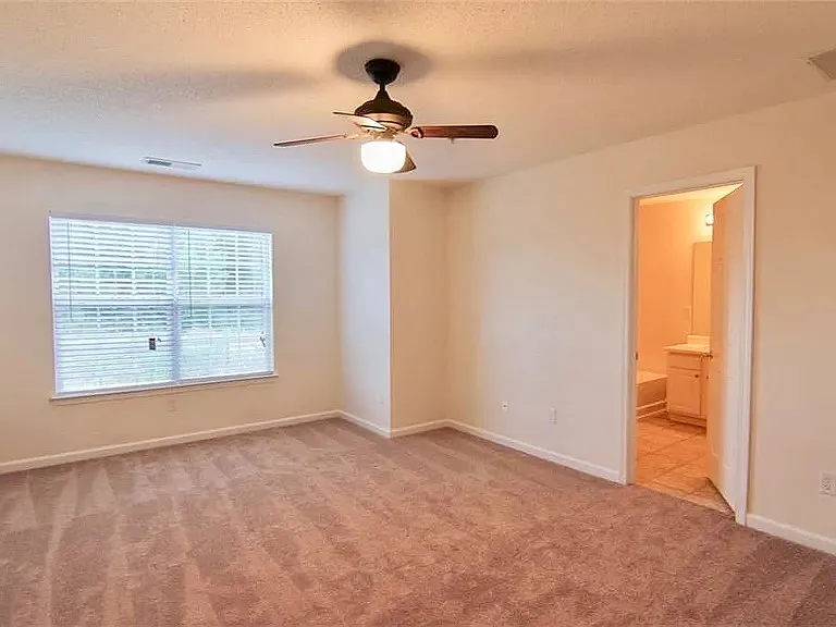 246 Azalea Cir — Photo 6