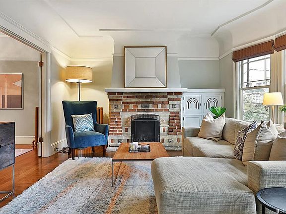 4th image of 359 Fair Oaks St