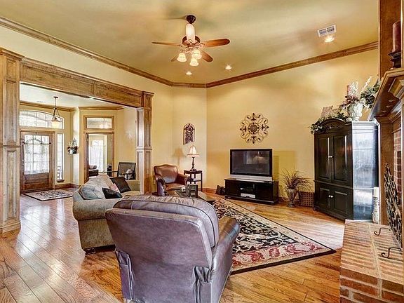 5th image of 16500 Fenmoor Ln