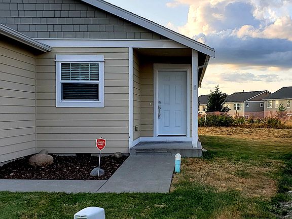 3rd image of 18713 110th Avenue Ct E