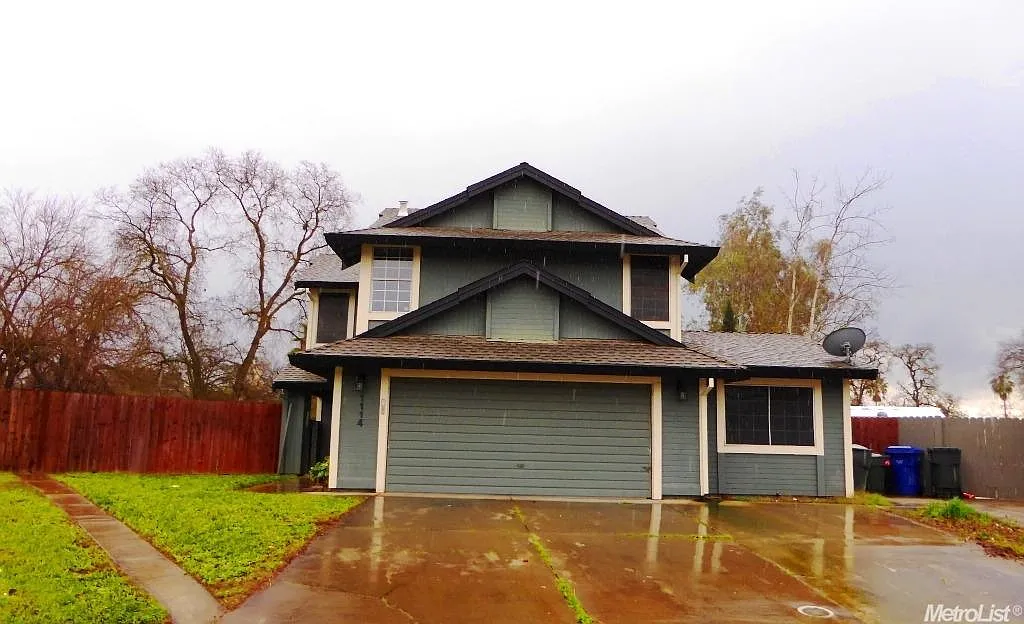 1114 Vickrey Ct photo 1