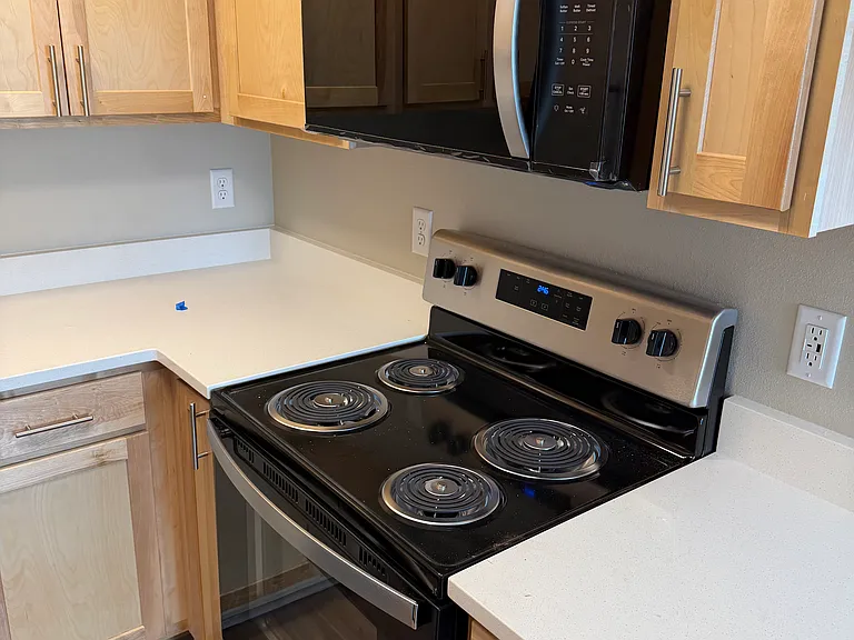 Eagle Crest Apartments — Photo 71
