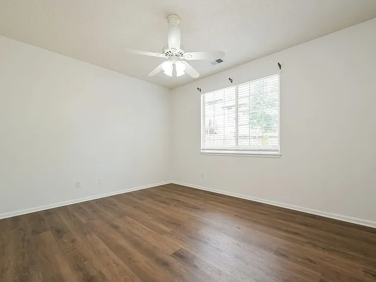 18512 E Harvard Dr — Photo 8