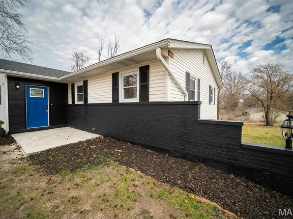 820 NW Park Ln, Columbia, MO 65201