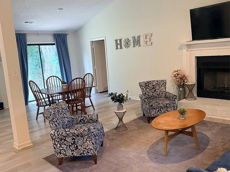 5819 Woodrock Ct — Photo 8