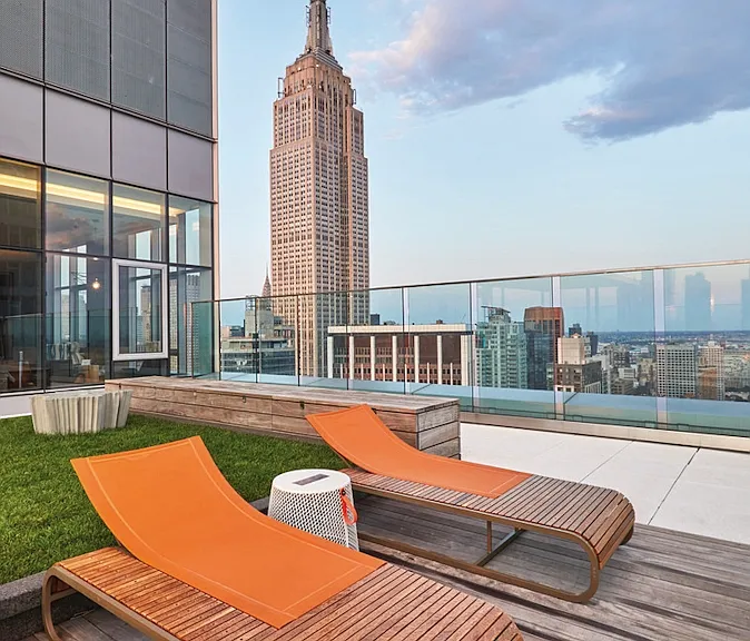 100 W 31st St #14F — Photo 9