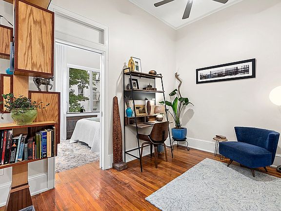 5th image of 11 Charlton St APT 3B