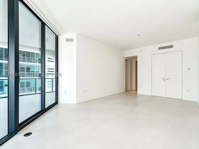 1000 Biscayne Blvd #2002 — Photo 24