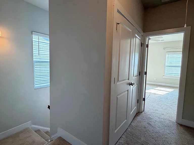 3782 Oxford Cir — Photo 17