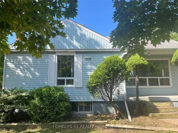 1098 Kent Ave, Oakville, ON L6H 1Z8