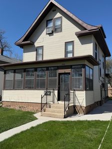 706 S 9th St, Aberdeen, SD, 57401