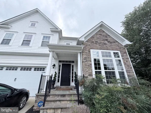 223 Saltgrass Dr, Glen Burnie, MD 21060