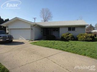 17718 Adrian Rd, Southfield, MI 48075