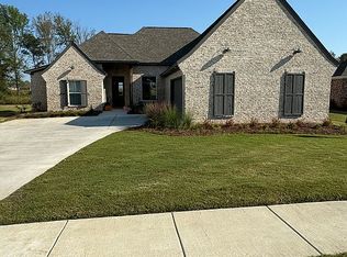 143 Ashby Ridge Dr, Canton, MS 39046