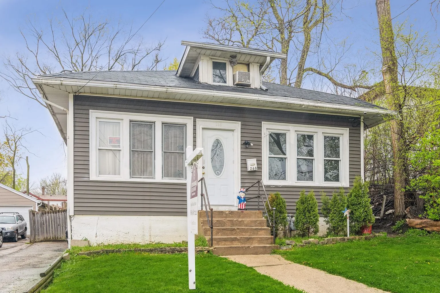 268 Cherry St photo 1