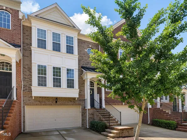 8722 Macedonia Lake Dr, Cary, NC 27518