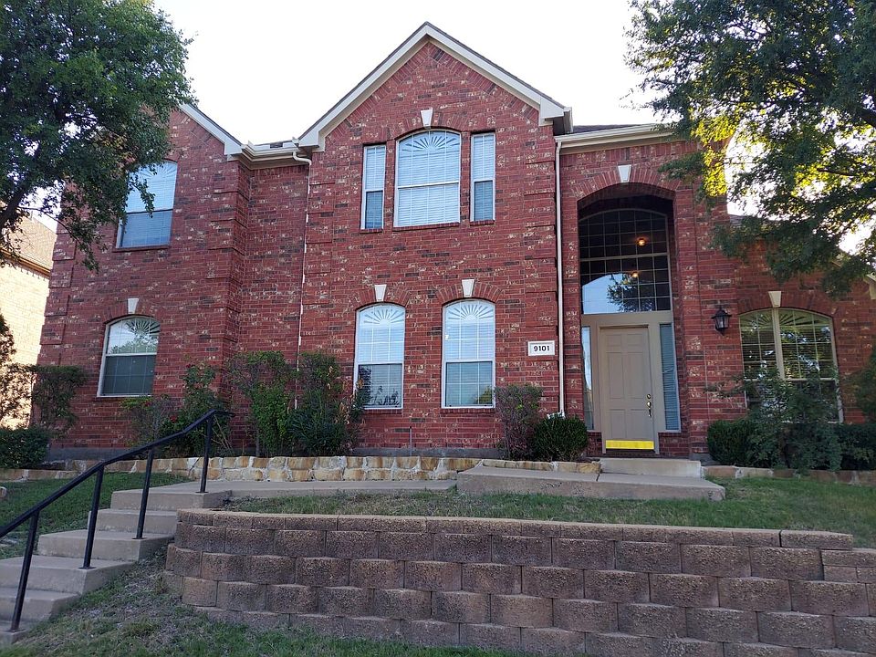 1st image of 9101 Forest Hills Dr