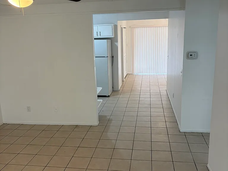 64 SE Norfolk Blvd — Photo 3