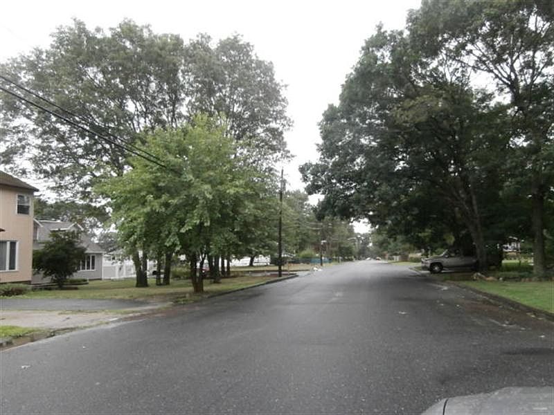 1st image of 21 Abner Dr
