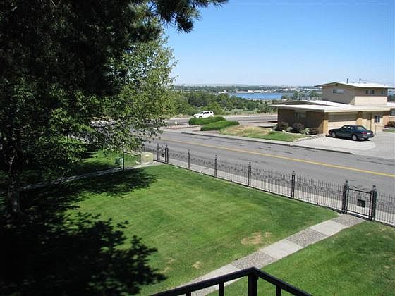 4th image of 2401 W Canal Dr APT 6D