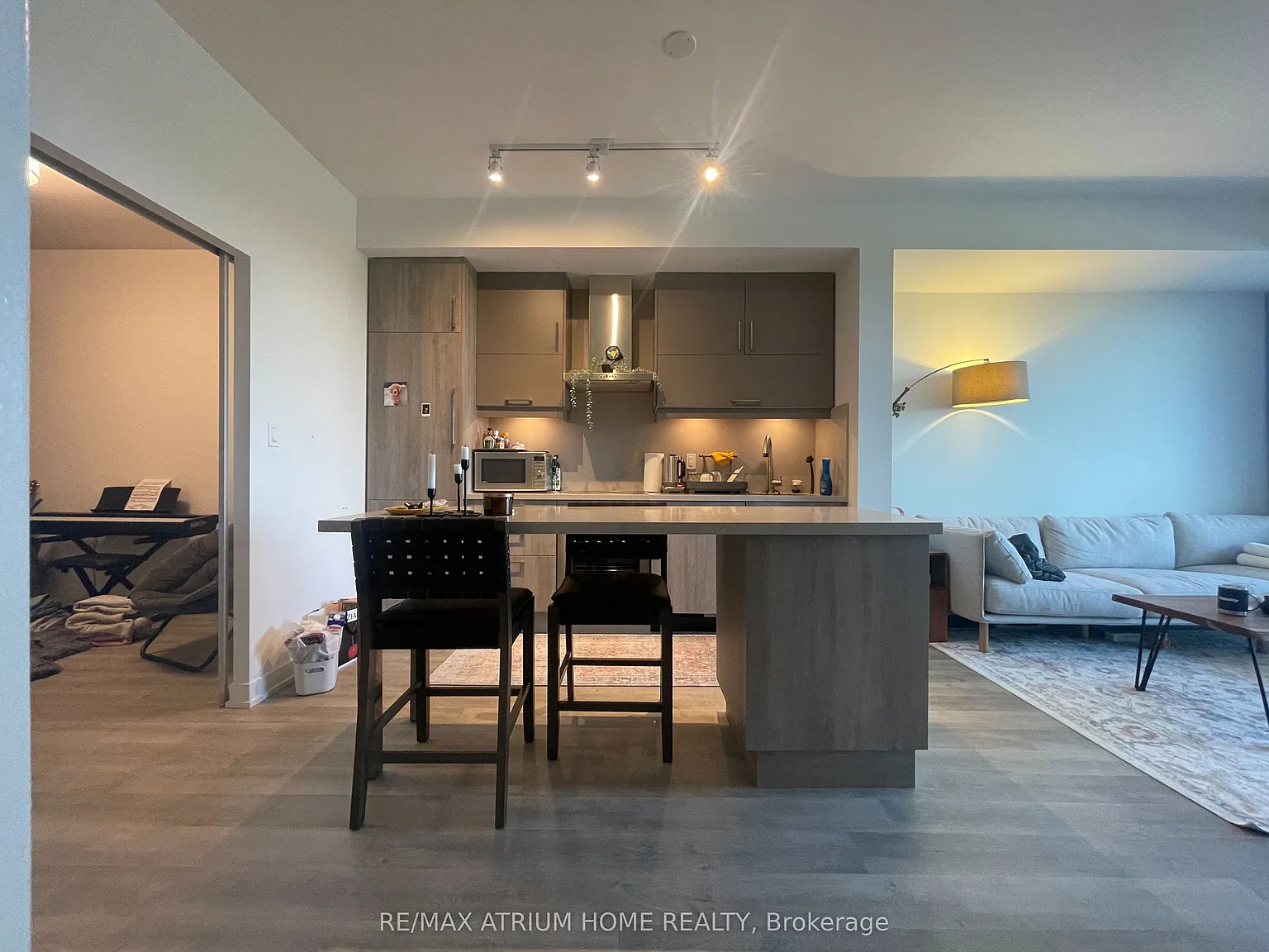 2 bed, $2,700 — Photo 3