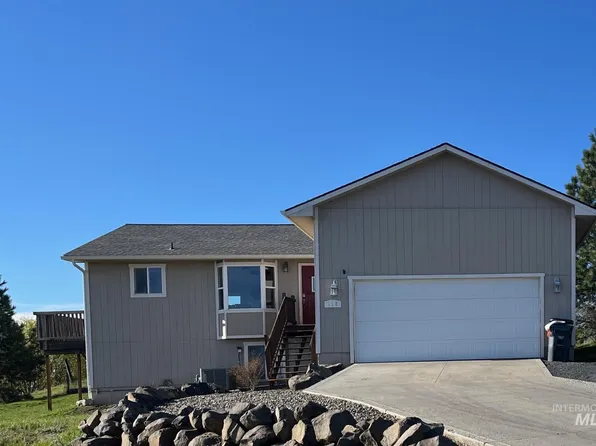 119 Mountain View Dr, Troy, ID 83871