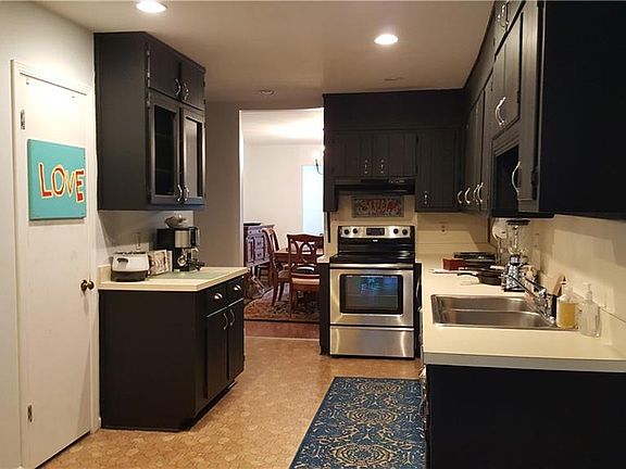 4th image of 2037 N Cove Ct