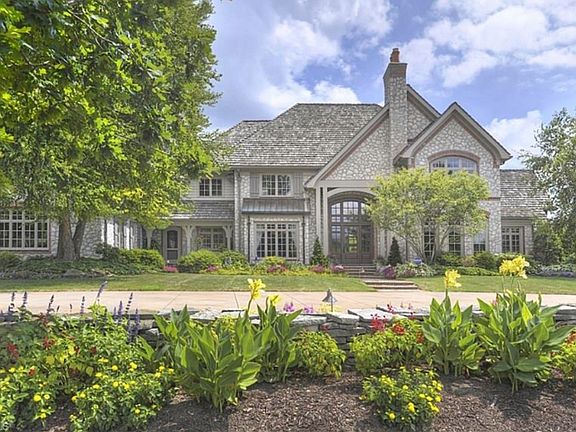 2nd image of Brynwood Dr