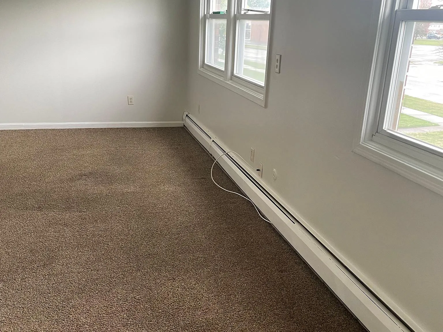 6127 N Whitham Dr — Photo 1