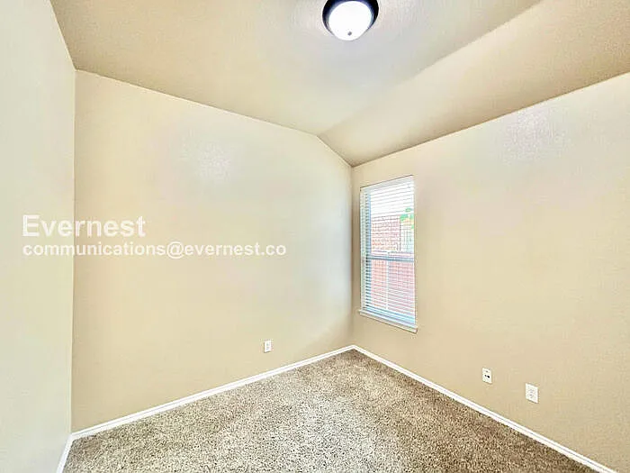 1335 Piedmont Dr — Photo 13