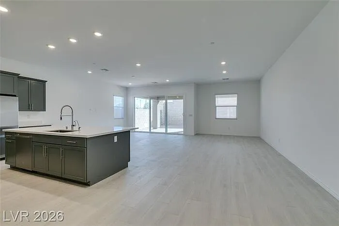 37 Charlotte Ridge Pl — Photo 5