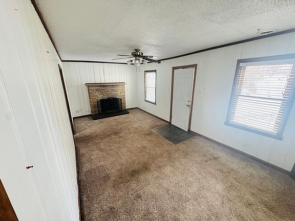 3rd image of 37113 N Loretto Ave