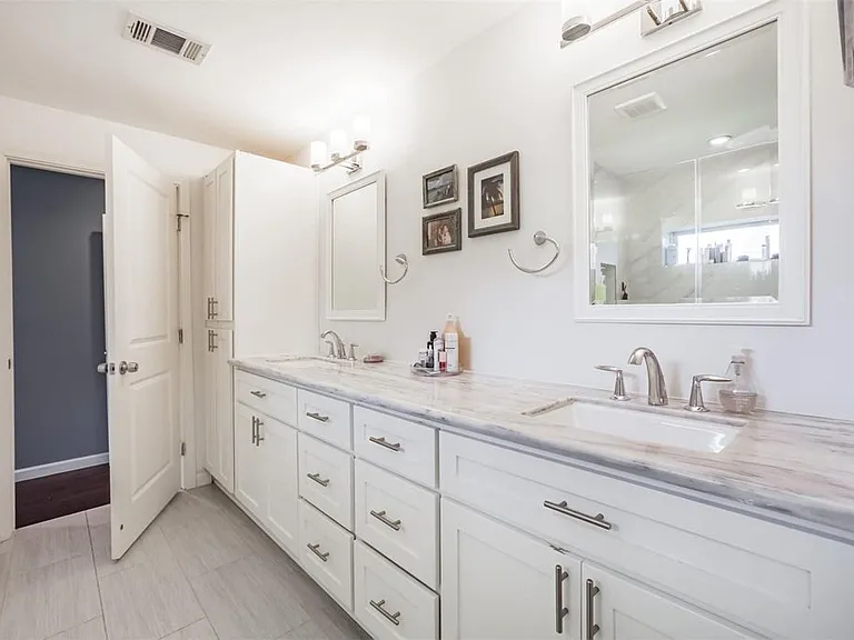 3439 Wentworth St #6 — Photo 9