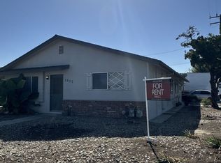 2837 W Walnut Ave, Visalia, CA 93277