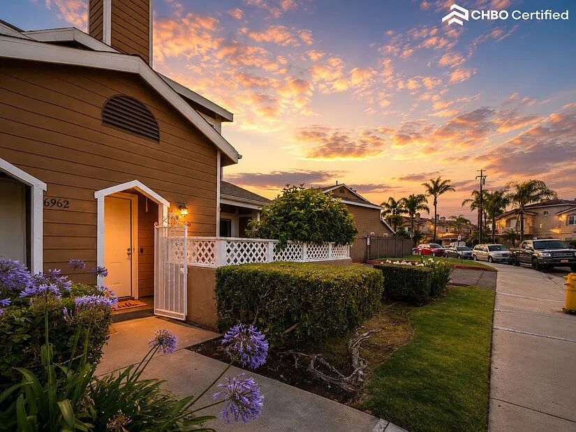 Furnished Townhome in Commerce CA — Photo 2