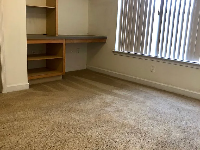 701 Harts Cove Way — Photo 13