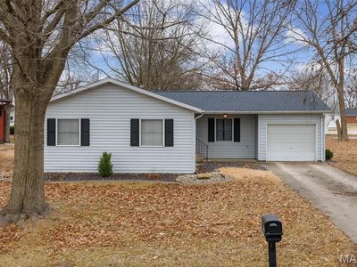 650 23rd St, Carlyle, IL, 62231