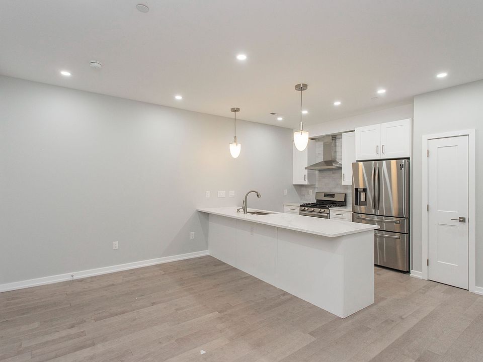 1st image of 730 N 16th St #1