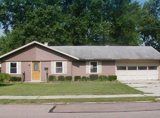 1132 Skylark Dr, Troy, OH